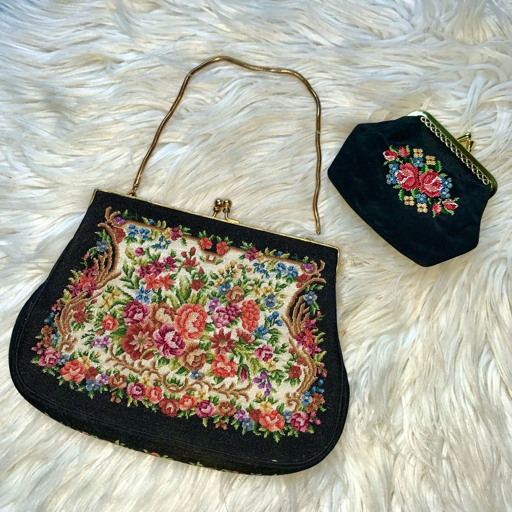 v i n t a g e :: Victorian Tapestry Floral Needlepoint Purse & Coin Purse